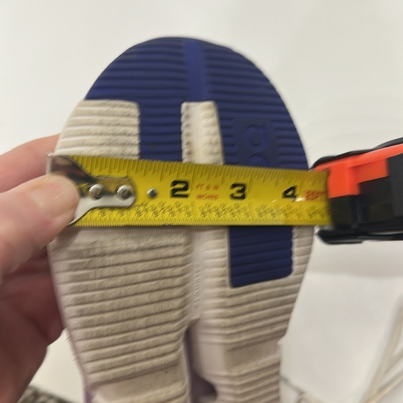 On  Running Cloudtec Purple and White Running Shoes size 7 - Picture 7 of 13